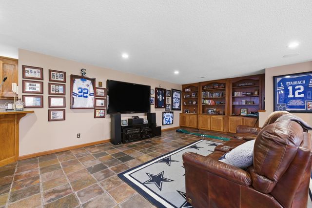 15 E Flanigan Dr, Augusta, KS 67010