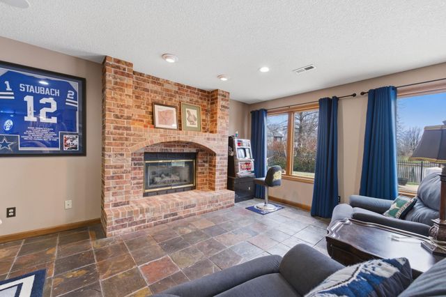 15 E Flanigan Dr, Augusta, KS 67010