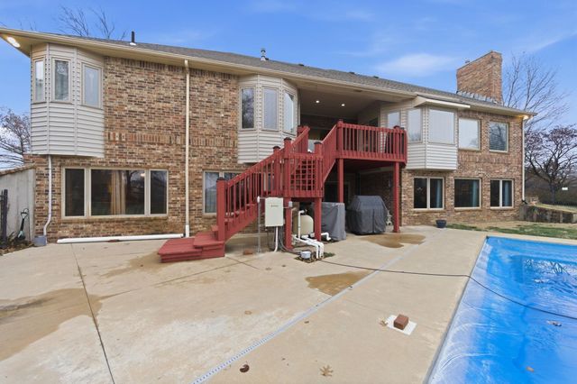 15 E Flanigan Dr, Augusta, KS 67010