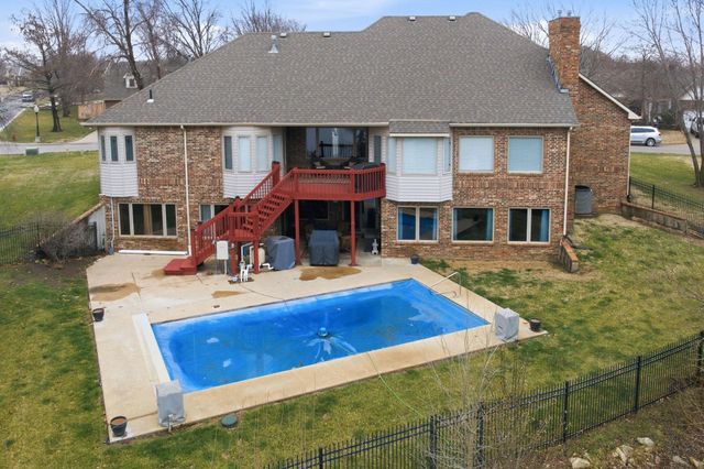 15 E Flanigan Dr, Augusta, KS 67010