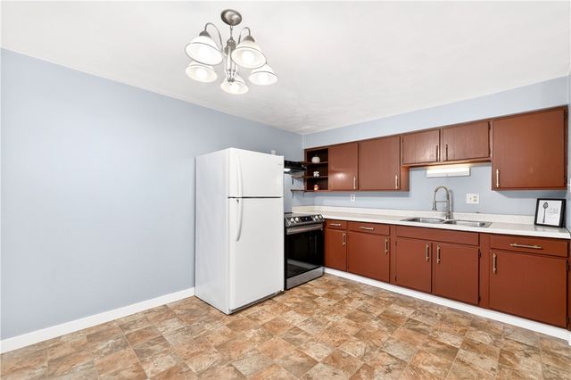 930 ACADEMY HEIGHTS DRIVE, Hempfield Twp, PA 15601