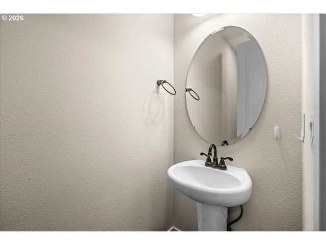 29032 Nw FAIR St, North Plains, OR 97133