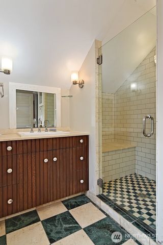 4729 Mount View Drive S, Seattle, WA 98108