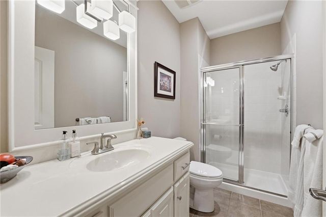 11357 Buena Vista Street, Leawood, KS 66211