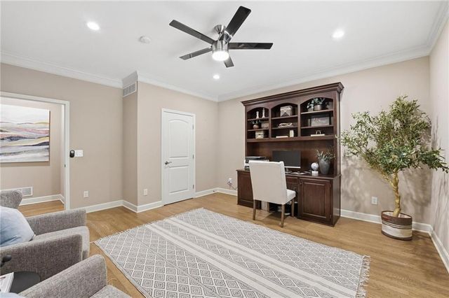 11357 Buena Vista Street, Leawood, KS 66211