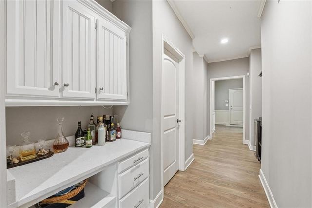11357 Buena Vista Street, Leawood, KS 66211