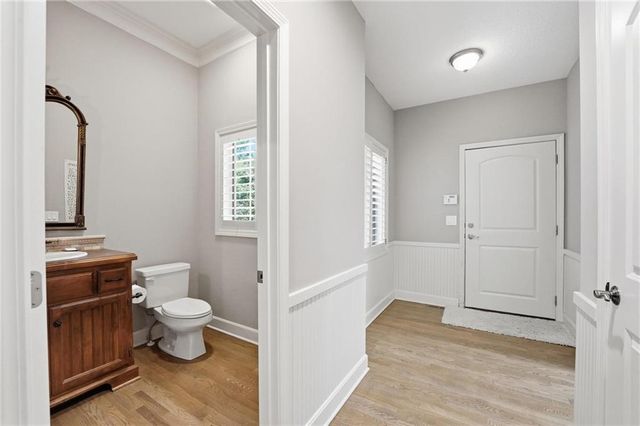 11357 Buena Vista Street, Leawood, KS 66211
