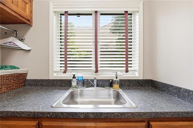 11357 Buena Vista Street, Leawood, KS 66211