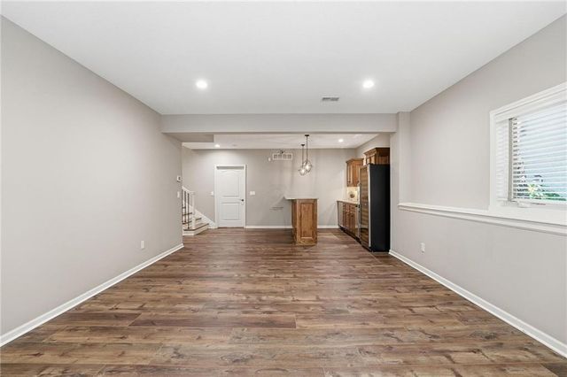 11357 Buena Vista Street, Leawood, KS 66211