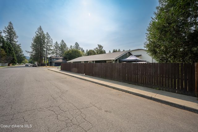3195 N 13th ST, Coeur D'alene, ID 83815