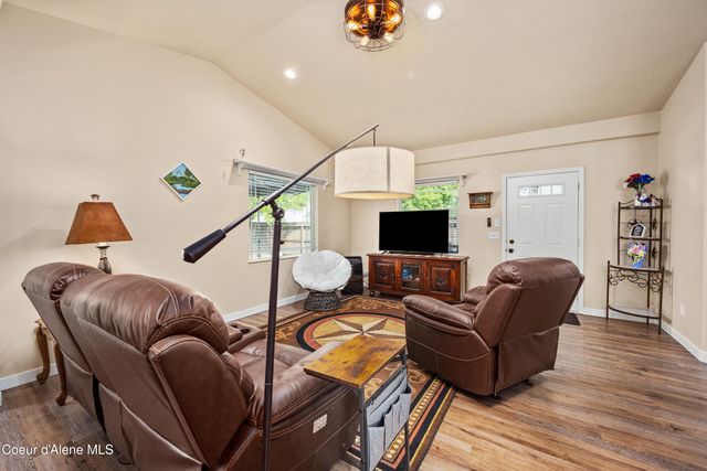 3195 N 13th ST, Coeur D'alene, ID 83815