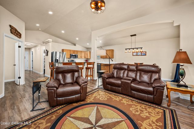3195 N 13th ST, Coeur D'alene, ID 83815