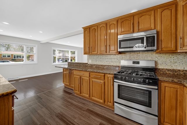 9234 Linder Avenue, Morton Grove, IL 60053