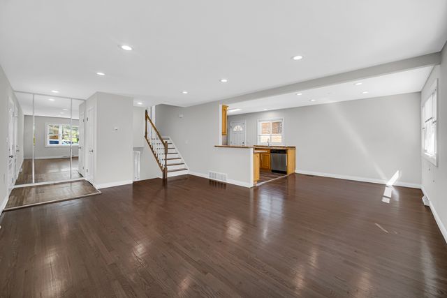 9234 Linder Avenue, Morton Grove, IL 60053