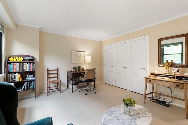 2 Hawthorne Pl 5M, Boston, MA 02114