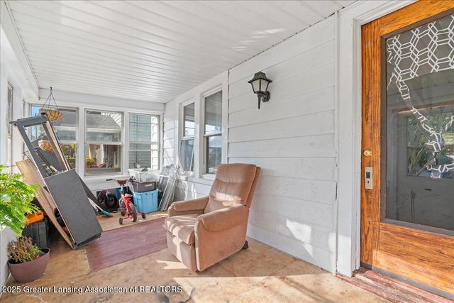 424 S Clemens, Lansing, MI 48912