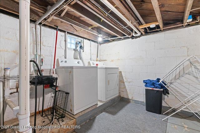 424 S Clemens, Lansing, MI 48912