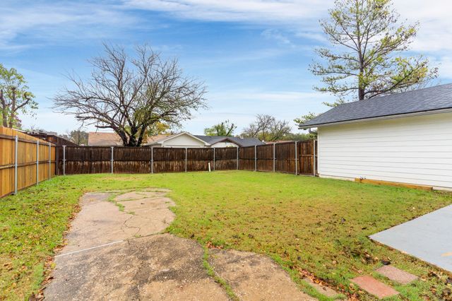 1425 Whitney Drive, Garland, TX 75040