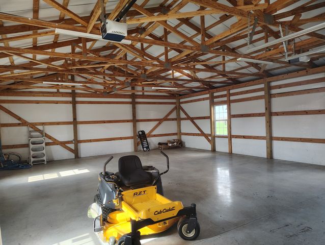 597 Long Creek Rd, Lafayette, TN 37083