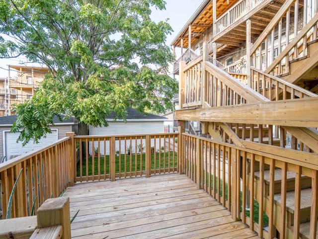 3306 W Le Moyne Street, Chicago, IL 60651