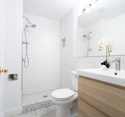 3306 W Le Moyne Street, Chicago, IL 60651