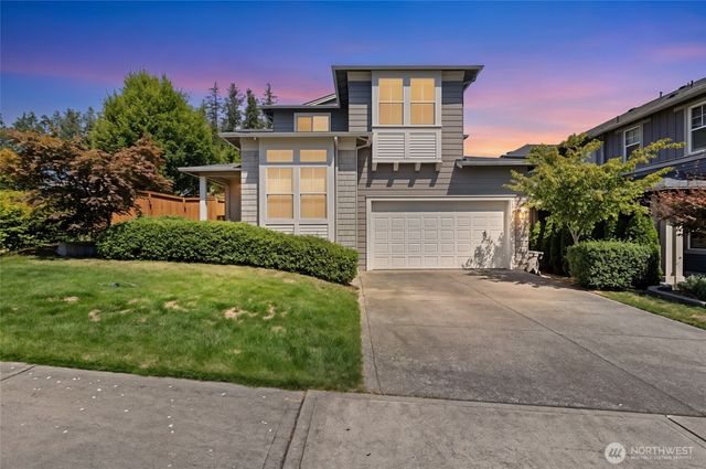 2412 NE Boulderstone Court, Poulsbo, WA 98370