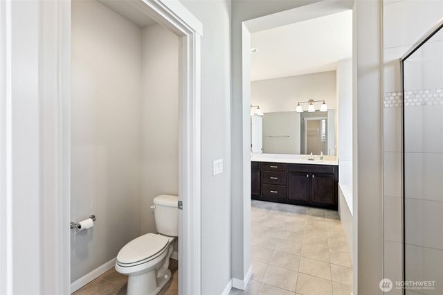 2412 NE Boulderstone Court, Poulsbo, WA 98370