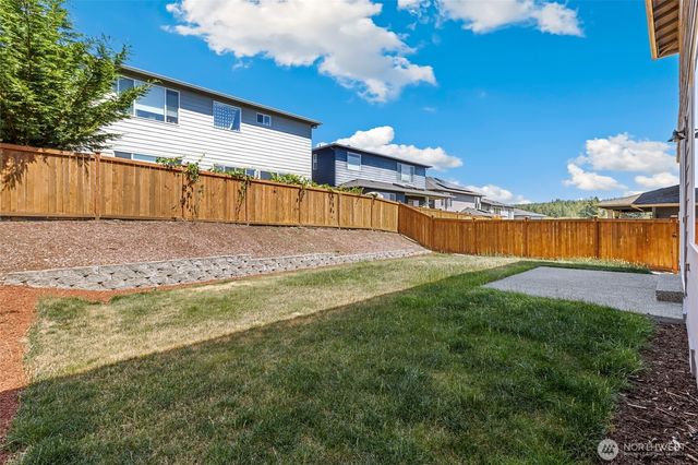 2412 NE Boulderstone Court, Poulsbo, WA 98370