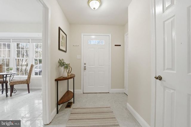 8967 OMEGA CT, Springfield, VA 22152