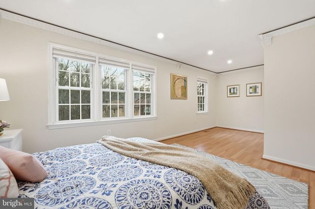 8967 OMEGA CT, Springfield, VA 22152