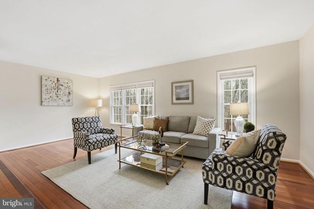 8967 OMEGA CT, Springfield, VA 22152