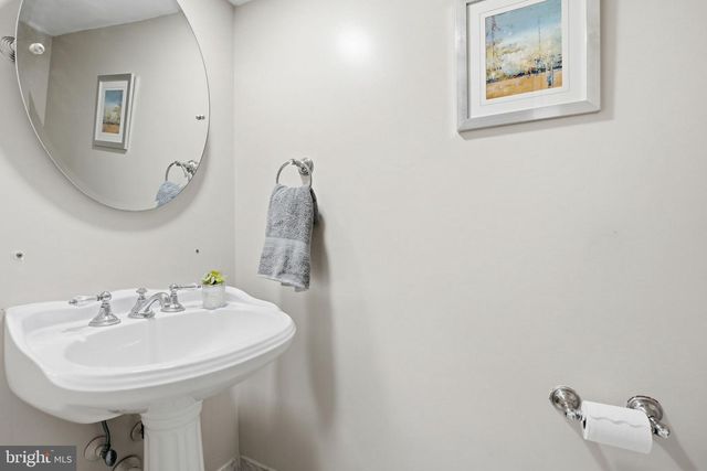 8967 OMEGA CT, Springfield, VA 22152