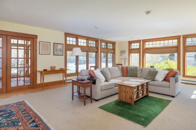 1003 School Street, Dunbarton, NH 03046