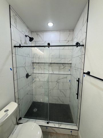 2512 San Gabriel Drive, Granbury, TX 76048