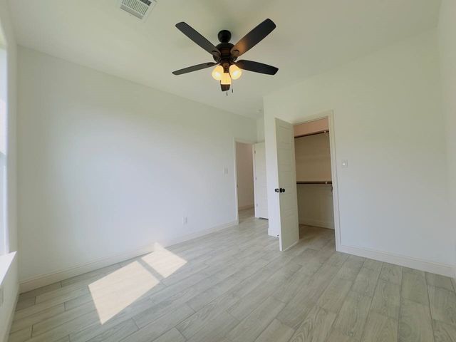 2512 San Gabriel Drive, Granbury, TX 76048