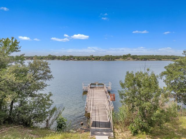 2512 San Gabriel Drive, Granbury, TX 76048