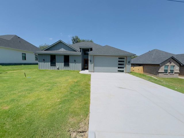 2512 San Gabriel Drive, Granbury, TX 76048