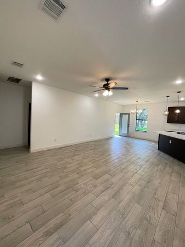 2512 San Gabriel Drive, Granbury, TX 76048