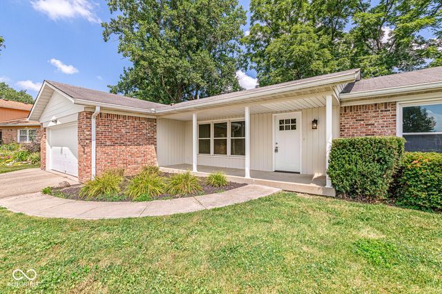 24 Hilltop, Danville, IN 46122