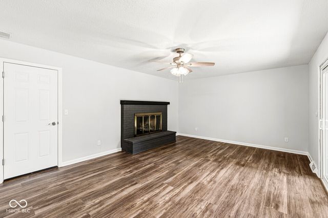 24 Hilltop, Danville, IN 46122