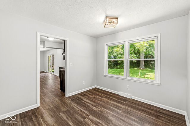 24 Hilltop, Danville, IN 46122