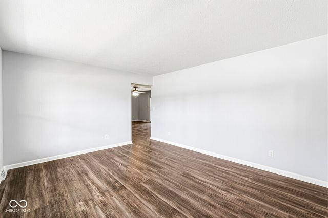 24 Hilltop, Danville, IN 46122