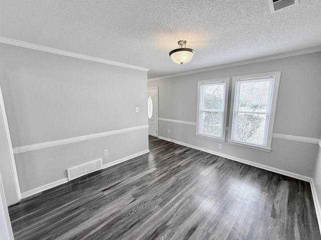 9329 CURLING POND LN, Lakeland, TN 38002