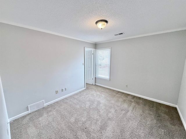 9329 CURLING POND LN, Lakeland, TN 38002