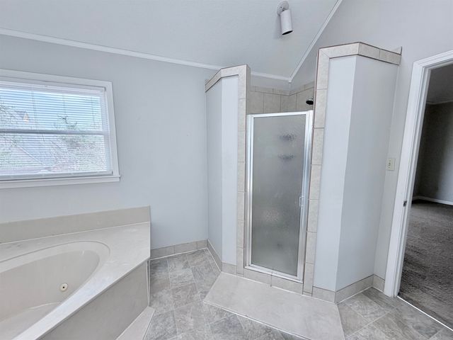 9329 CURLING POND LN, Lakeland, TN 38002