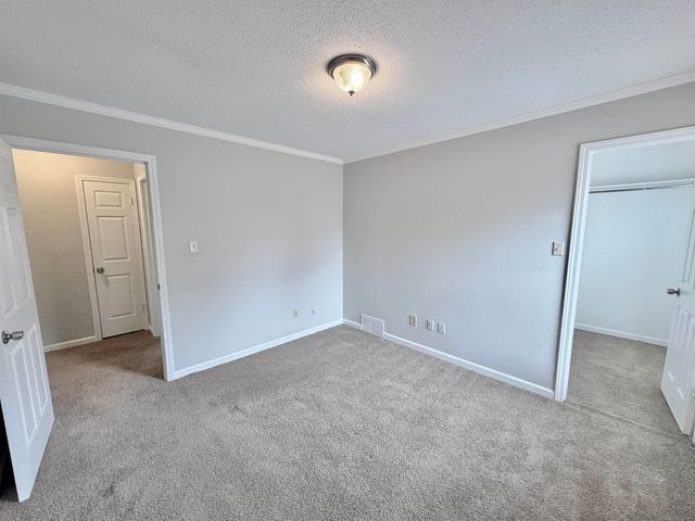 9329 CURLING POND LN, Lakeland, TN 38002