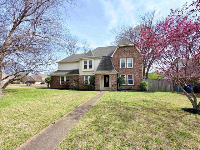 9329 CURLING POND LN, Lakeland, TN 38002