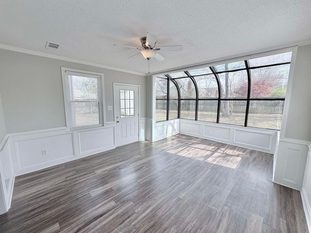 9329 CURLING POND LN, Lakeland, TN 38002