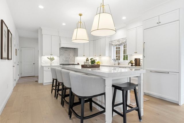 29 Rawson Farm Rd, Mendon, MA 01756