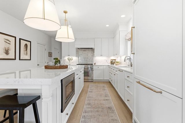 29 Rawson Farm Rd, Mendon, MA 01756